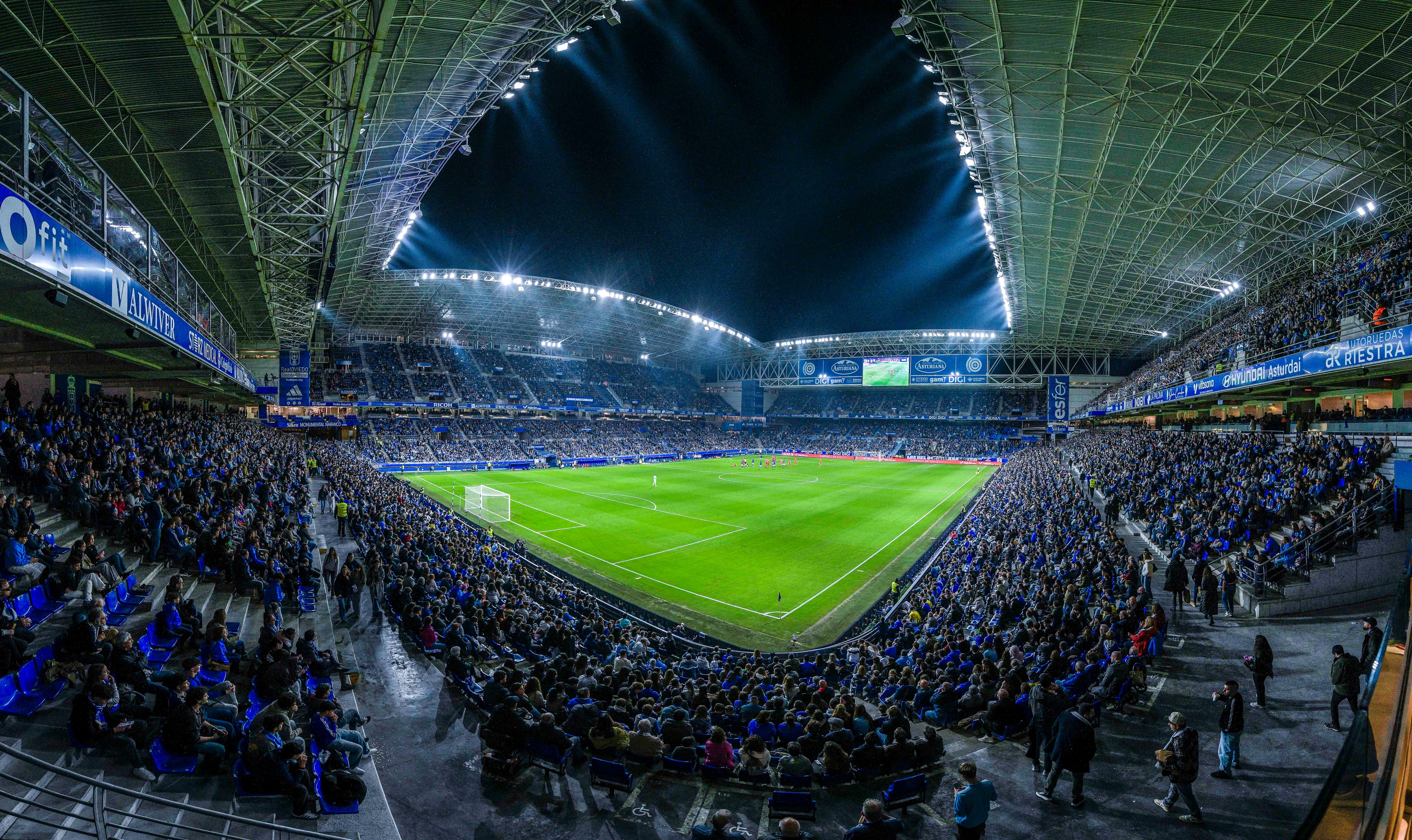 Carlos Tartiere en día de partido
