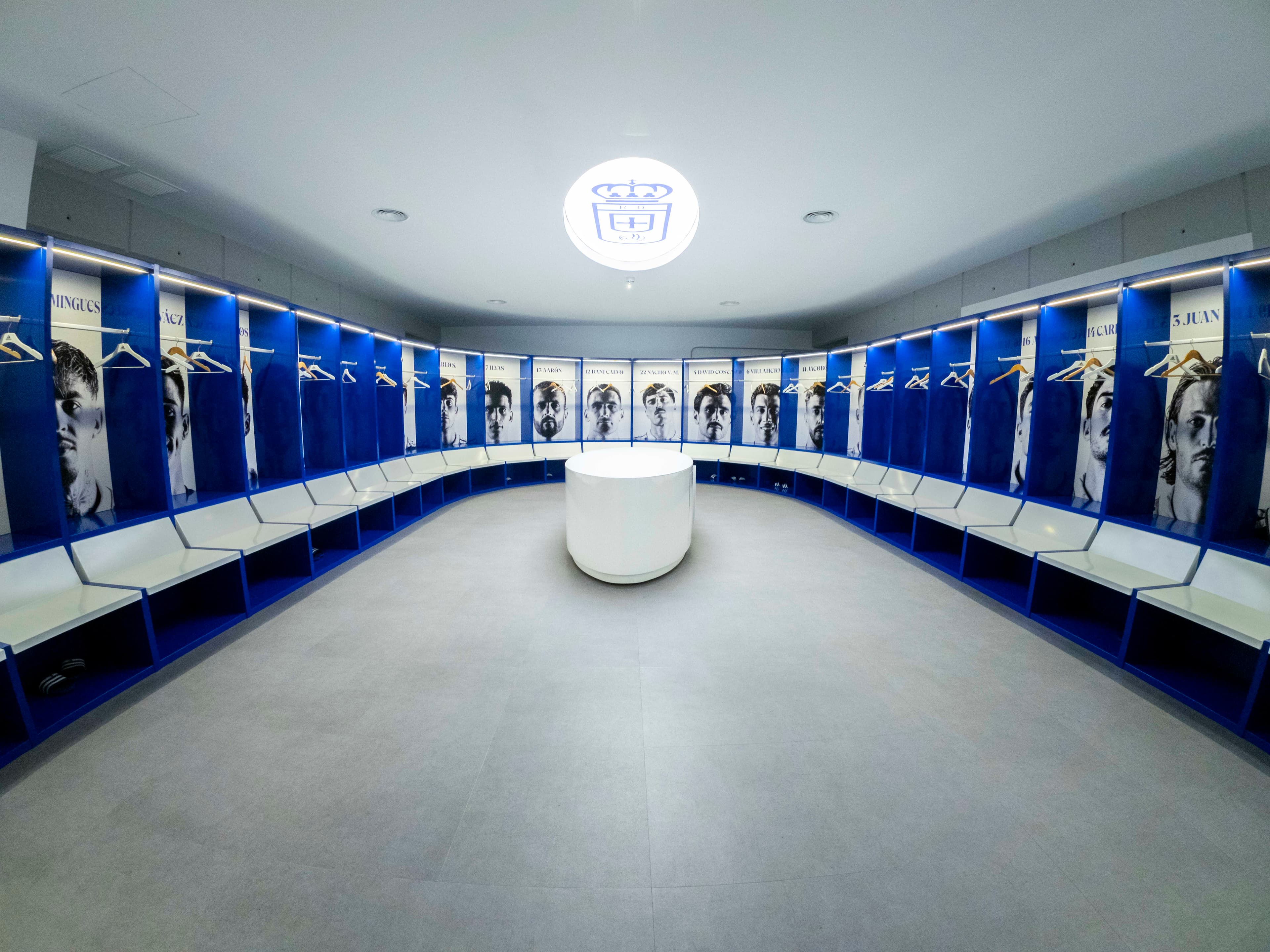 Vestuarios del Tour Real Oviedo